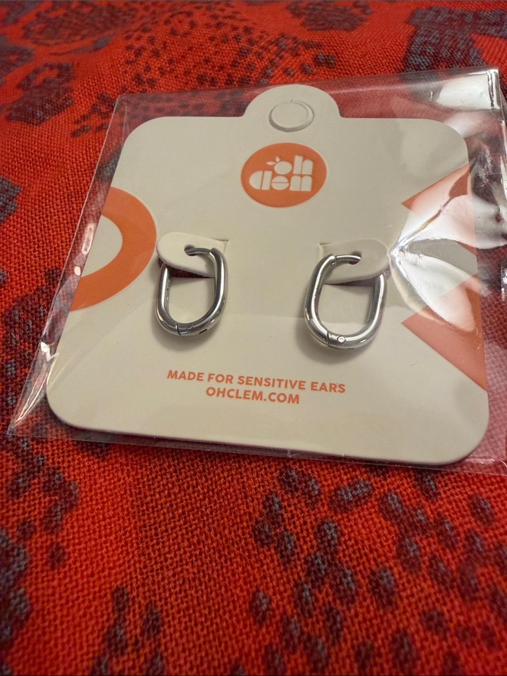 Oh Clem Silver Mini oblong Hoop Earrings - Silver tone. Brand new.